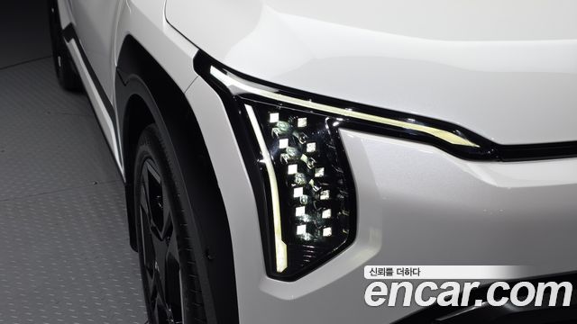 Kia EV3 Long Range 2WD GT Line 2025 — фото 22