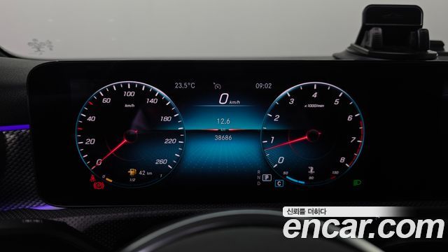 Mercedes-Benz A-Class (W177) A220 Sedan 2021 — фото 8