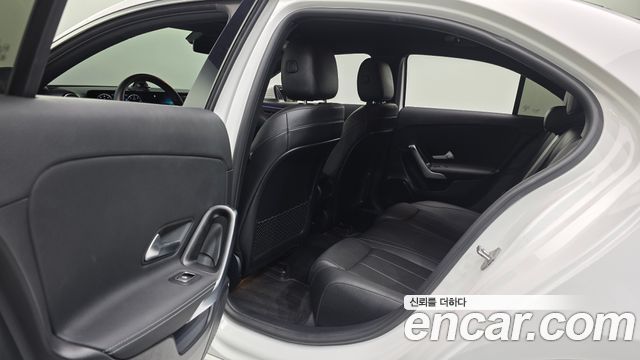 Mercedes-Benz A-Class (W177) A220 Sedan 2021 — фото 18