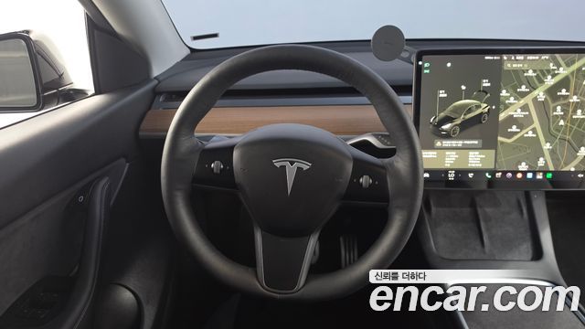 Tesla Model Y Long Range AWD 2021 — фото 13