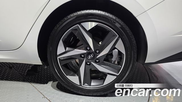 Hyundai Avante (CN7) 1.6 Inspiration 2023 — фото 21