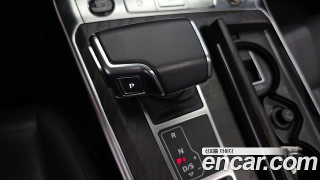 Audi A6 (C8) 45 TFSI Premium 2022 — фото 9