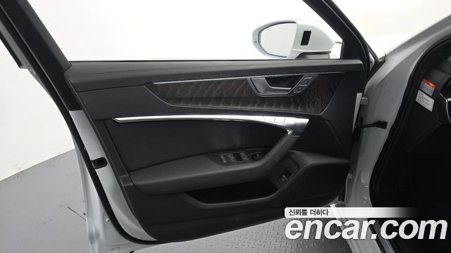 Audi A6 (C8) 45 TFSI Premium 2022 — фото 24