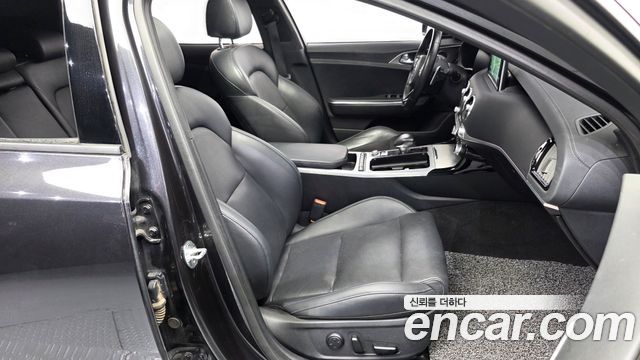 Kia Stinger 2.2 Diesel AWD Platinum 2019 — фото 11