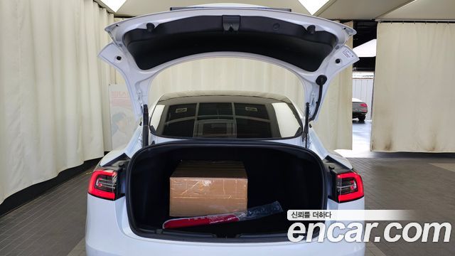 Tesla Model 3 Long Range AWD 2022 — фото 23