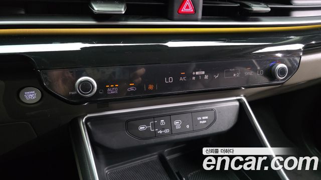 Kia Carnival (IV) Gasoline 9-Seater Signature 2024 — фото 31