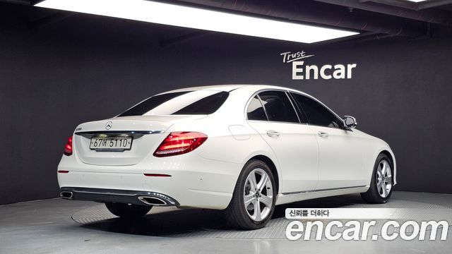 Mercedes-Benz E-Class (W213) E200 Avantgarde 2017 — фото 2