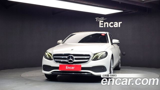 Mercedes-Benz E-Class (W213) E200 Avantgarde 2017 — фото 3