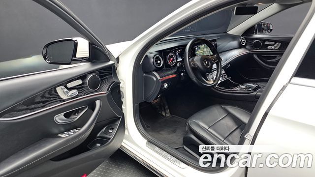 Mercedes-Benz E-Class (W213) E200 Avantgarde 2017 — фото 10