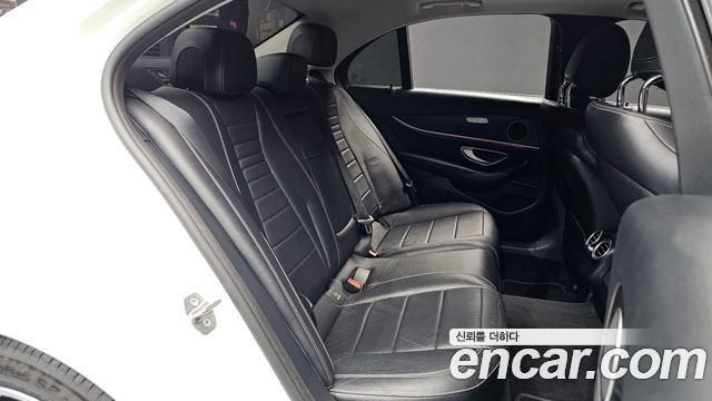 Mercedes-Benz E-Class (W213) E200 Avantgarde 2017 — фото 11