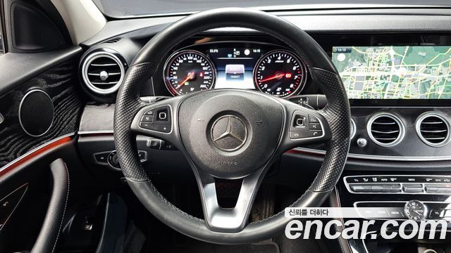 Mercedes-Benz E-Class (W213) E200 Avantgarde 2017 — фото 13