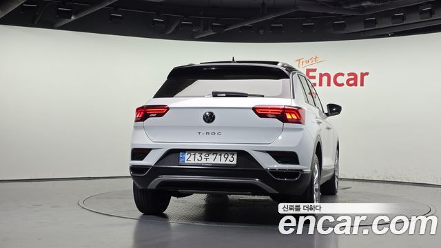 Volkswagen T-Roc 2.0 TDI Premium 2022 — фото 4