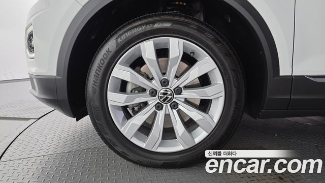 Volkswagen T-Roc 2.0 TDI Premium 2022 — фото 5