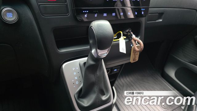 Hyundai Staria L3.5 Tourer 11-Seater Modern 2022 — фото 9