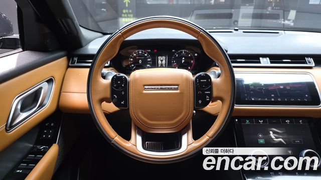 Land Rover Range Rover Velar 3.0 D300 R-Dynamic HSE 2018 — фото 13