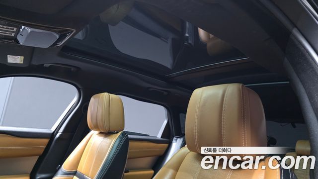 Land Rover Range Rover Velar 3.0 D300 R-Dynamic HSE 2018 — фото 20