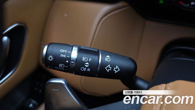 Land Rover Range Rover Velar 3.0 D300 R-Dynamic HSE 2018 — фото 30