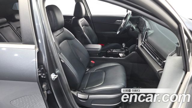 Kia Sportage (V) Gasoline 1.6 Turbo 2WD Prestige 2024 — фото 11