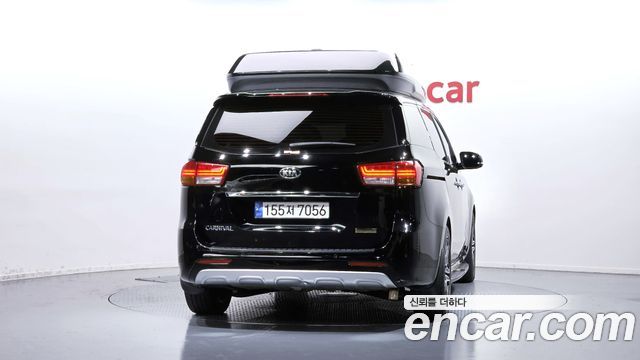 Kia Carnival 7-seater Hi-limousine President 2017 — фото 4
