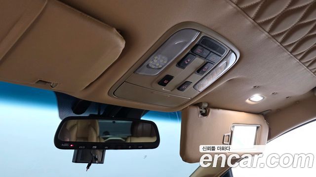 Kia Carnival 7-seater Hi-limousine President 2017 — фото 19