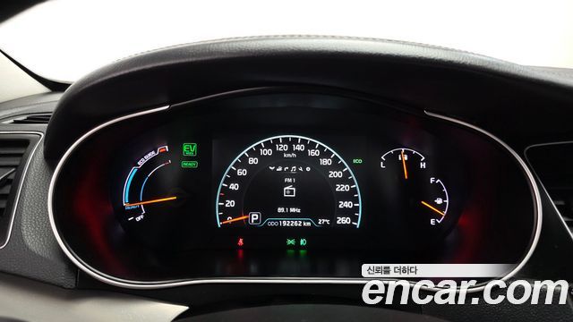 Kia K7 Hybrid 700h Prestige 2016 — фото 8
