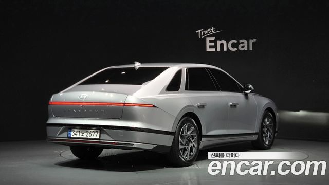 Hyundai Grandeur (GN7) 2,5 Gasoline 2WD Exclusive 2023 — фото 2