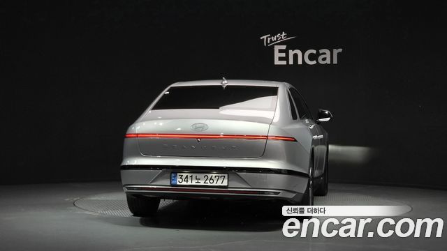 Hyundai Grandeur (GN7) 2,5 Gasoline 2WD Exclusive 2023 — фото 4