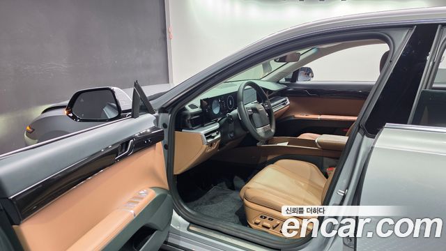 Hyundai Grandeur (GN7) 2,5 Gasoline 2WD Exclusive 2023 — фото 10