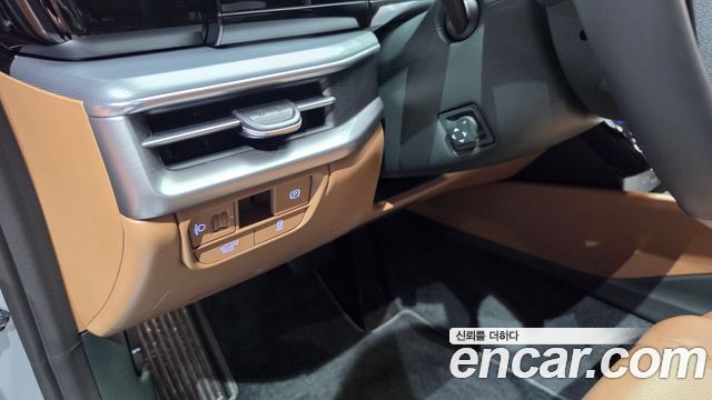 Hyundai Grandeur (GN7) 2,5 Gasoline 2WD Exclusive 2023 — фото 20