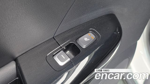 Kia Sportage The Bold Diesel 2.0 2WD Signature Gravity 2021 — фото 17