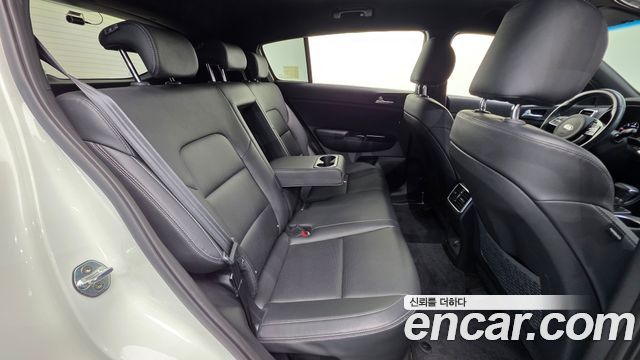 Kia Sportage The Bold Diesel 2.0 2WD Signature Gravity 2021 — фото 19