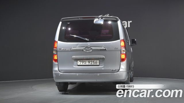 Hyundai Grand Starex 12-Seater Wagon CVX Luxury 2013 — фото 4