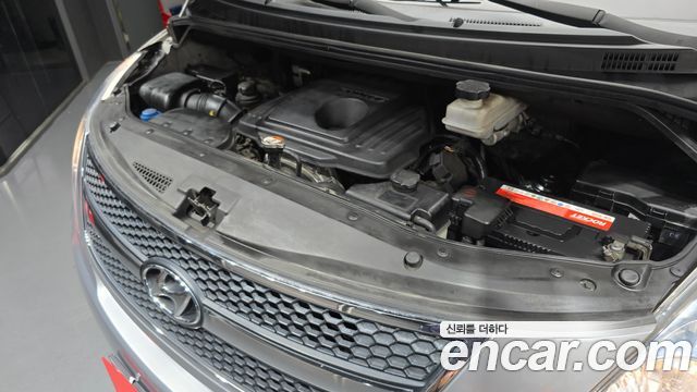 Hyundai Grand Starex 12-Seater Wagon CVX Luxury 2013 — фото 6