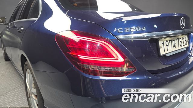Mercedes-Benz C-Class (W205) C220 d Avantgarde 2019 — фото 23