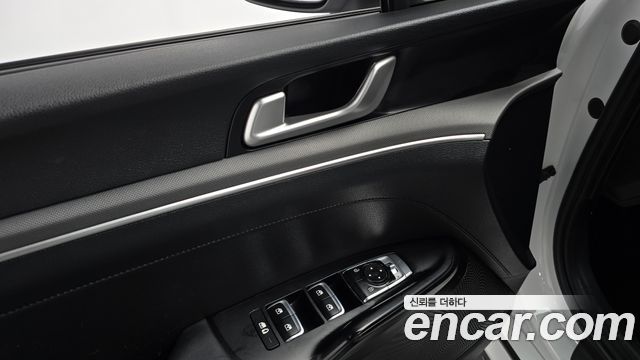 Kia K5 (III) 2.0 Trendy 2021 — фото 19