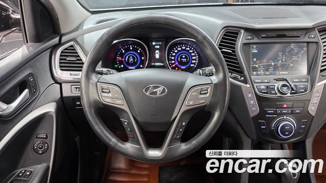 Hyundai Santa Fe (DM) Diesel(e-VGT) 2.0 2WD Exclusive 2015 — фото 17