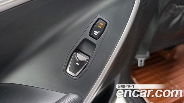 Hyundai Santa Fe (DM) Diesel(e-VGT) 2.0 2WD Exclusive 2015 — фото 37