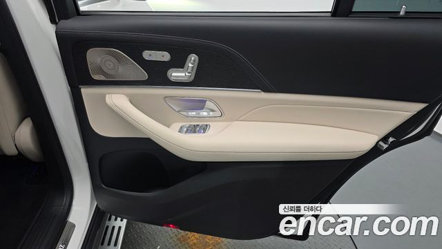 Mercedes-Benz GLS-Class (X167) GLS450 4MATIC 2025 — фото 25