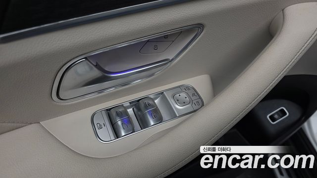 Mercedes-Benz GLS-Class (X167) GLS450 4MATIC 2025 — фото 27