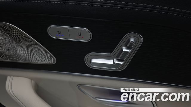 Mercedes-Benz GLS-Class (X167) GLS450 4MATIC 2025 — фото 33