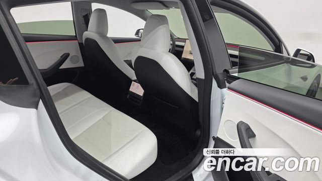 Tesla Model 3 Long Range AWD 2024 — фото 12