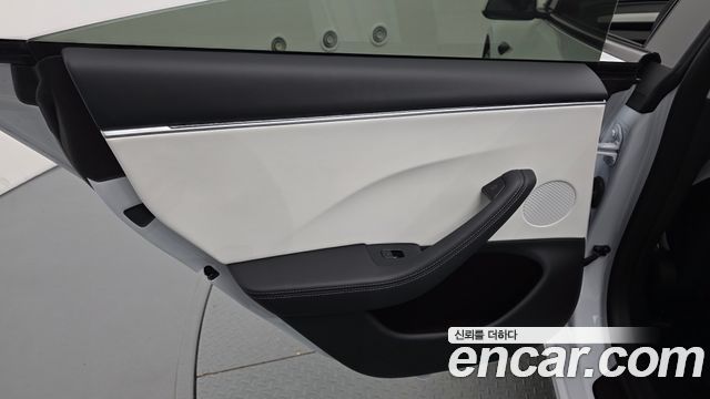 Tesla Model 3 Long Range AWD 2024 — фото 25