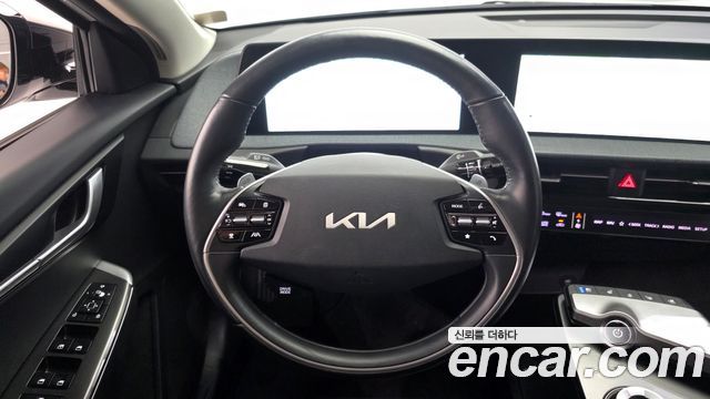 Kia EV6 Standard Air 2022 — фото 13