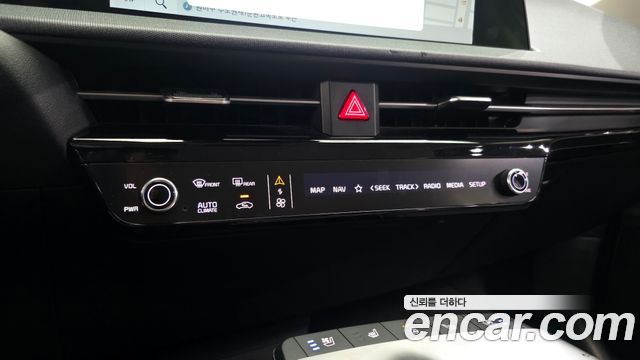 Kia EV6 Standard Air 2022 — фото 29