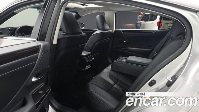 Lexus ES300h (VII) Luxury Plus 2019 — фото 11
