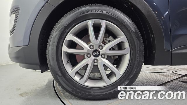 Hyundai Santa Fe (DM) Diesel(e-VGT) 2.0 2WD Premium 2015 — фото 5