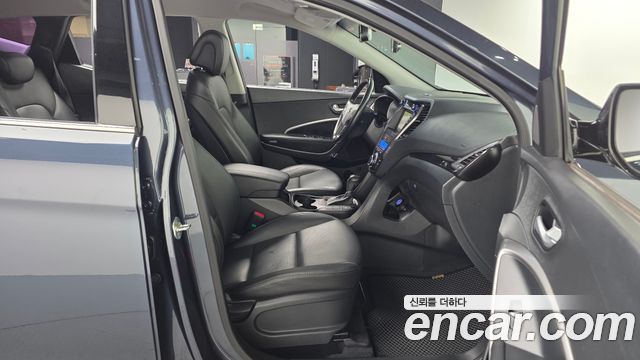 Hyundai Santa Fe (DM) Diesel(e-VGT) 2.0 2WD Premium 2015 — фото 15