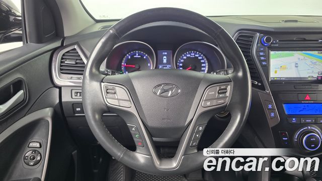 Hyundai Santa Fe (DM) Diesel(e-VGT) 2.0 2WD Premium 2015 — фото 17