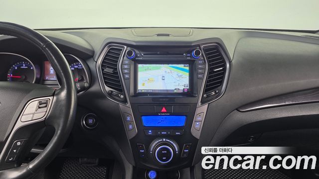 Hyundai Santa Fe (DM) Diesel(e-VGT) 2.0 2WD Premium 2015 — фото 18