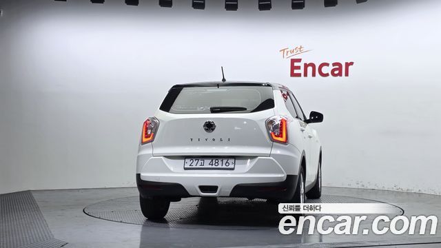 KG Mobility (SsangYong) Tivoli TX 2WD 2015 — фото 4